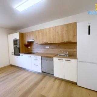 Pronájem bytu 3+kk 27 m² Praha