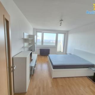 Pronájem bytu 2+kk 50 m² Praha