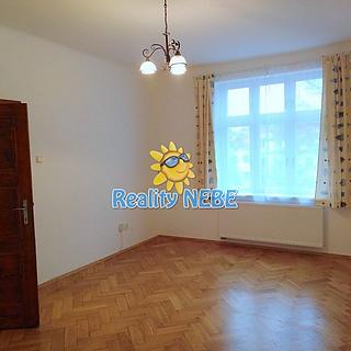 Pronájem bytu 3+kk 62 m² Praha Dejvice, Evropská