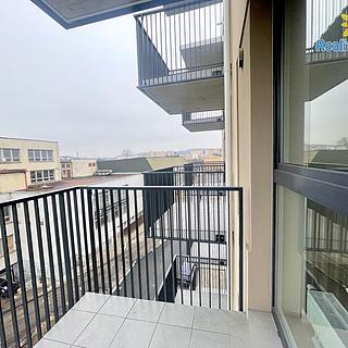 Pronájem bytu 2+kk 40 m² Kralupy nad Vltavou, Nádražní