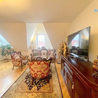 Pronájem bytu 3+kk 94 m&sup2; Praha