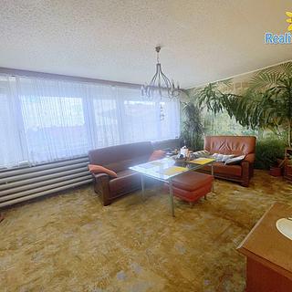 Pronájem bytu 3+1 75 m² Praha Michle, Pod dálnicí