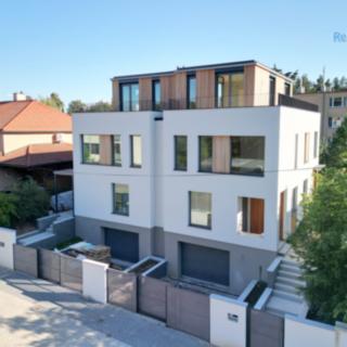 Prodej rodinného domu 231 m² Praha