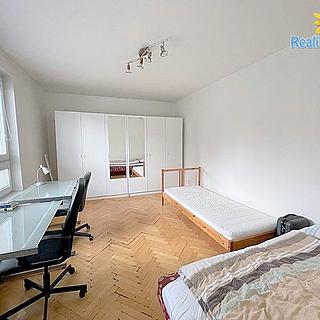 Pronájem pokoje 24 m² Praha Záběhlice, Holčovická