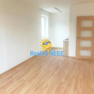 Pronájem bytu 2+kk 50 m² Praha Smíchov, U Demartinky