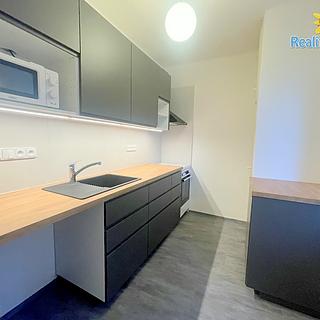 Pronájem bytu 4+1 86 m² Praha Záběhlice, Střimelická