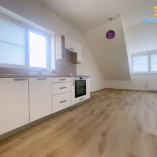 Pronájem bytu 2+kk 42 m² Praha