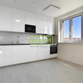 Pronájem bytu 2+kk 36 m² Brno Černá Pole, Durďákova