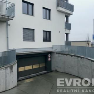 Pronájem parkovacího místa 25 m² Prostějov