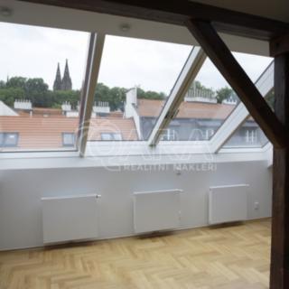 Pronájem bytu 3+kk 88 m² Praha Vyšehrad, Vratislavova