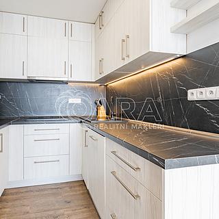 Prodej bytu 2+kk 41 m² Beroun Beroun-Město, Košťálkova