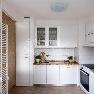 Pronájem bytu 4+1 102 m&sup2; Praha