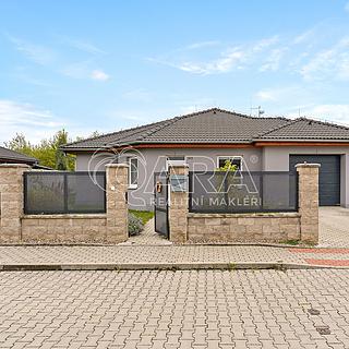 Prodej rodinného domu 169 m² Postřižín