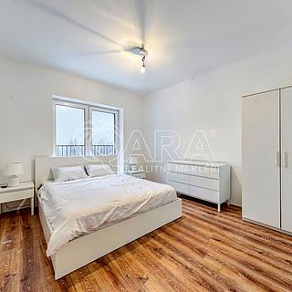 Prodej bytu 4+kk 132 m² Mladé Buky Hertvíkovice