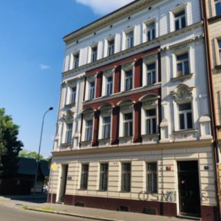 Pronájem bytu 3+1 85 m² Praha Smíchov, U Královské louky