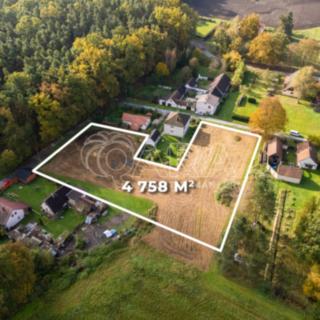 Prodej stavební parcely 4 758 m² Třeboň