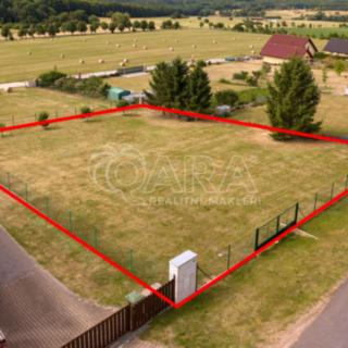Prodej stavební parcely 1 200 m² Kublov