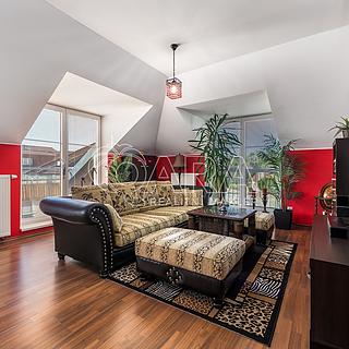 Prodej bytu 3+kk 77 m² Přezletice