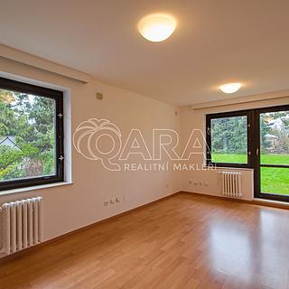Pronájem kanceláře 417 m&sup2; Praha