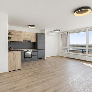 Pronájem bytu 3+kk 82 m² Praha
