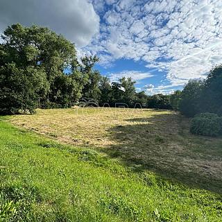 Prodej zahrady 2 892 m² Hostivice, Slunečnicová