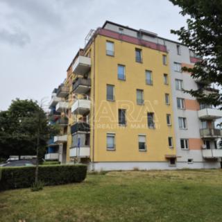 Pronájem bytu 2+kk 52 m² Praha