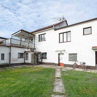 Prodej rodinného domu 173 m&sup2; Neratovice