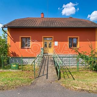 Prodej rodinného domu 193 m&sup2; Hať