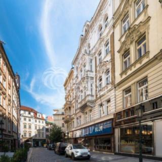 Pronájem bytu 4+1 94 m² Praha Staré Město, Melantrichova