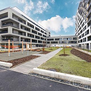 Prodej bytu 1+kk a garsoniéry 32 m² Praha, Poděbradská