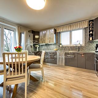 Prodej rodinného domu 140 m&sup2; Okrouhlo