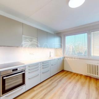 Pronájem bytu 3+1 80 m² Praha