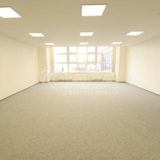 Pronájem kanceláře 82 m² Praha