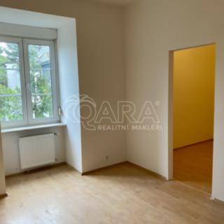 Pronájem pokoje 33 m² Praha