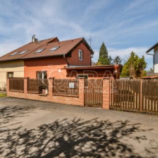 Prodej rodinného domu 94 m² Praha Újezd nad Lesy, Lozická