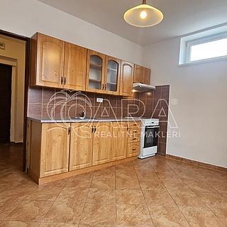 Pronájem bytu 1+1 41 m² Studenec