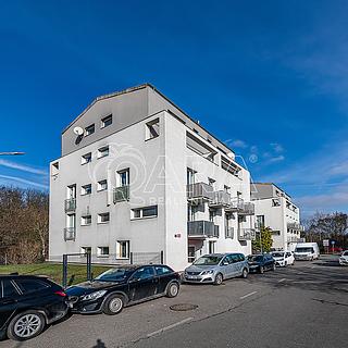 Prodej bytu 1+kk, garsoniery 39 m&sup2; Praha