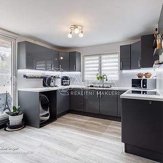 Prodej chaty 104 m&sup2; Kochánky