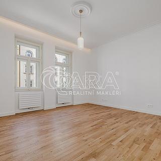 Pronájem bytu 2+kk 58 m² Praha Nusle, Jaromírova