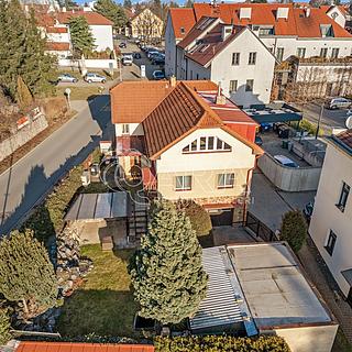Prodej rodinného domu 200 m&sup2; Průhonice