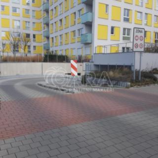 Prodej parkovacího místa 13 m² Praha