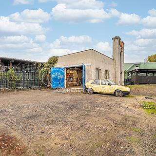 Pronájem skladu 91 m² Brno Komárov, Černovické nábřeží
