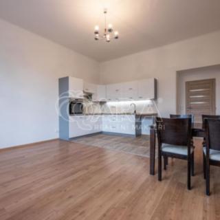 Pronájem bytu 4+kk 91 m² Praha