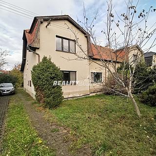 Pronájem rodinného domu 101 m² Český Brod, Klučovská