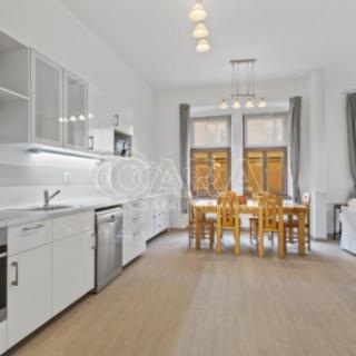 Pronájem bytu 4+kk 120 m² Praha Nové Město, Kateřinská