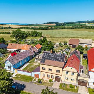Prodej rodinného domu 186 m² Měrunice