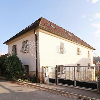 Pronájem bytu 2+1 44 m² Tuchoměřice