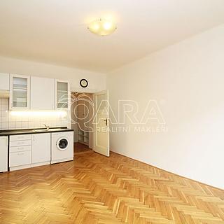 Pronájem bytu 1+kk a garsoniéry 26 m² Praha Dejvice, Koulova