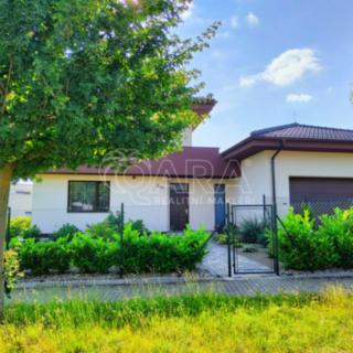 Pronájem rodinného domu 354 m² Vysoký Újezd