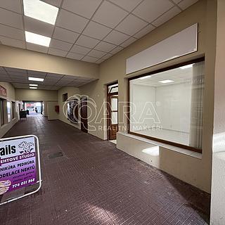 Pronájem obchodu 23 m² Benešov